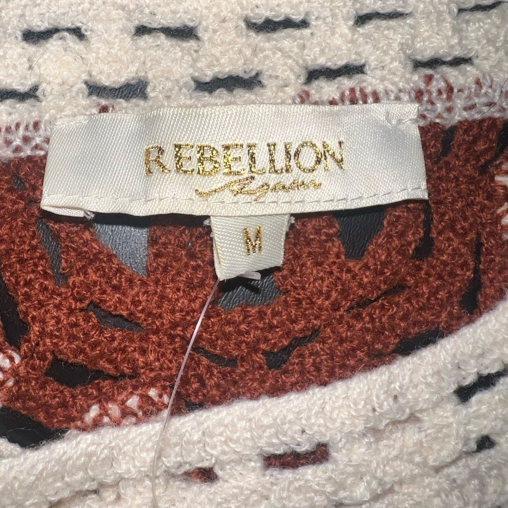 Rebellion Again Crocheted Boho Cropped Top Size Medium NWT festival - Picture 4 of 7